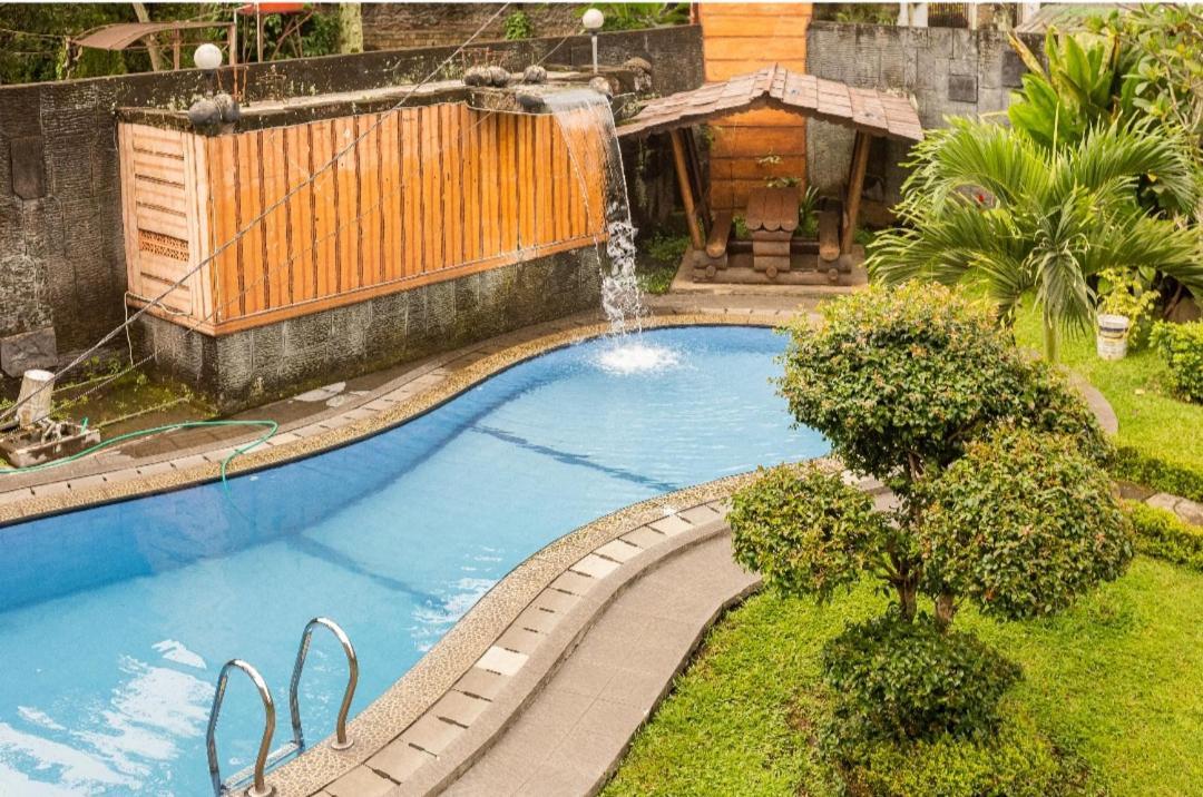 Villa Anjung Balak Cisarua Ngoại thất bức ảnh