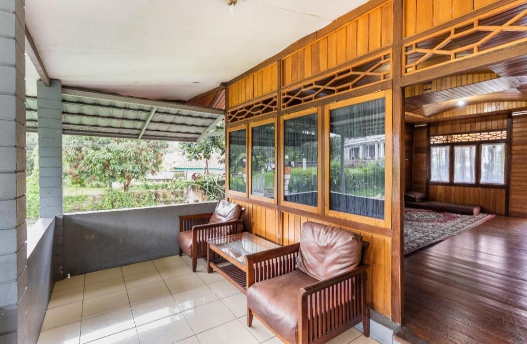 Villa Anjung Balak Cisarua Ngoại thất bức ảnh